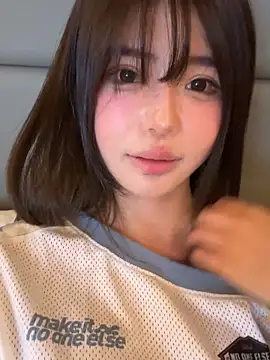 Snapshot of Duduludululu chatting on March 16, 2025, 12:44 pm Duduludululu online show from March 16, 2025, 12:44 pm