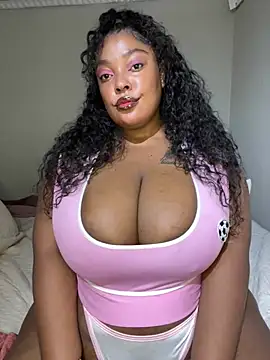 Snapshot of Katamia25 chatting on January 1, 2025, 7:41 am Katamia25 online show from January 1, 2025, 7:41 am