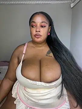 Snapshot of Katamia25 chatting on January 11, 2025, 10:51 pm Katamia25 online show from January 11, 2025, 10:51 pm