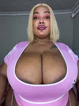 Snapshot of Katamia25 chatting on March 14, 2025, 2:31 am Katamia25 online show from March 14, 2025, 2:31 am