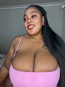 Snapshot of Katamia25 chatting on January 15, 2025, 2:45 pm Katamia25 online show from January 15, 2025, 2:45 pm