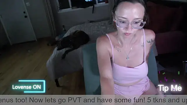Plantbabeee online show from June 30, 2026, 4:56 am