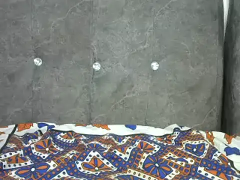 Juicytitty3 online show from April 18, 2026, 10:28 am