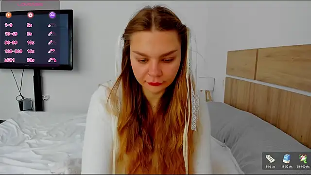 Molly sweetie online show from April 3, 2026, 6:20 am