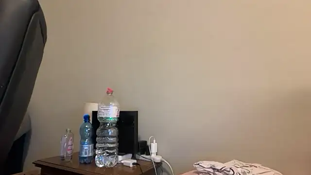 Snapshot of Dulce_latingirl chatting on June 18, 2026, 2:22 pm Dulce latingirl online show from June 18, 2026, 2:22 pm