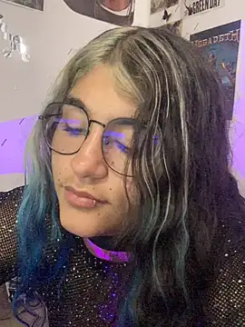 abril666 online show from January 27, 2025, 7:35 pm