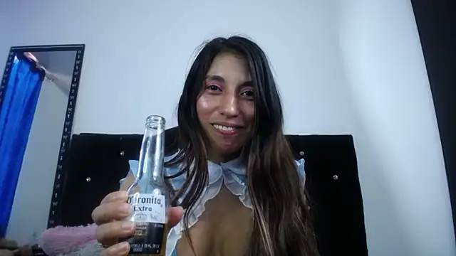 sweet skylove  online show from April 5, 2026, 9:10 pm