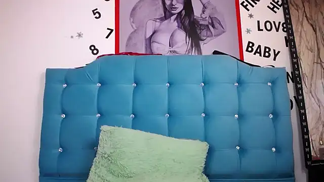 sweet skylove  online show from January 5, 2026, 5:38 pm