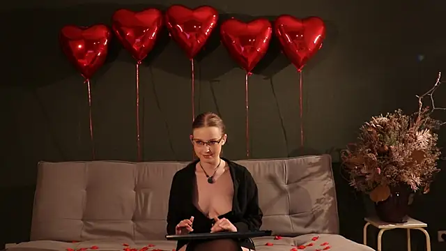 Snapshot of steffania- chatting on February 13, 2026, 4:18 pm steffania- online show from February 13, 2026, 4:18 pm