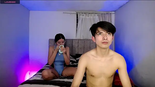 Pinkandyellowpokemon online show from February 20, 2025, 11:43 pm