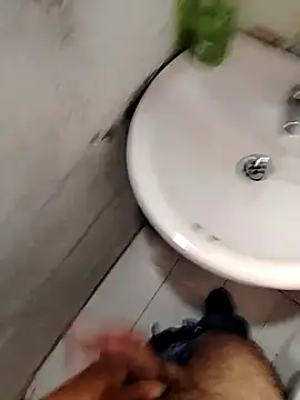 Danielitohot23cm online show from November 4, 2025, 9:18 pm