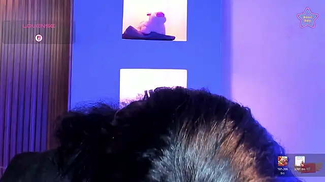 BlakmillerrGilson online show from February 2, 2026, 7:46 pm