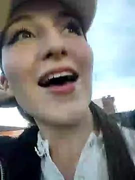 Snapshot of _Lalaa chatting on December 22, 2024, 10:25 pm  Lalaa online show from December 22, 2024, 10:25 pm