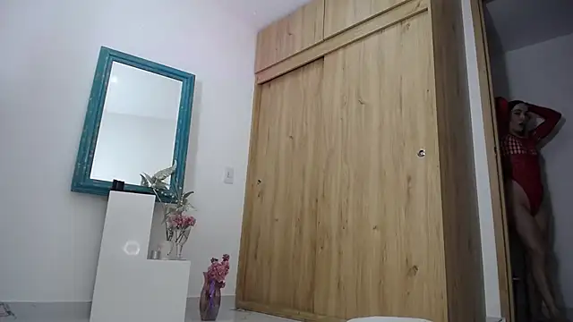 Snapshot of _Lalaa chatting on December 21, 2024, 11:56 pm  Lalaa online show from December 21, 2024, 11:56 pm