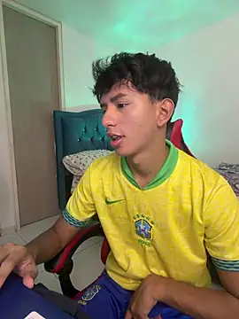 Leonarrrd 01 online show from April 11, 2026, 11:19 pm