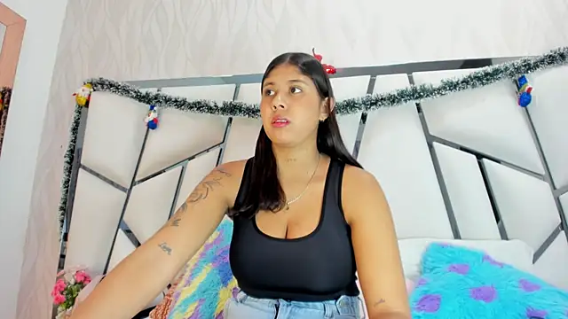  aurora18  online show from January 6, 2026, 3:21 am