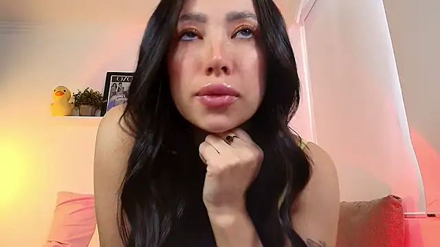 lilyy evanss online show from January 14, 2026, 9:07 pm