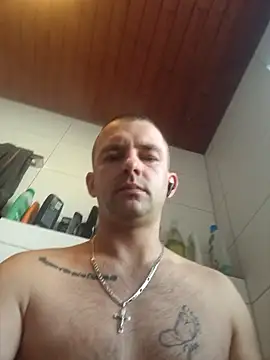 Snapshot of magicSeX4You chatting on February 17, 2025, 2:06 pm magicSeX4You online show from February 17, 2025, 2:06 pm