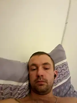 Snapshot of magicSeX4You chatting on February 8, 2025, 4:36 am magicSeX4You online show from February 8, 2025, 4:36 am