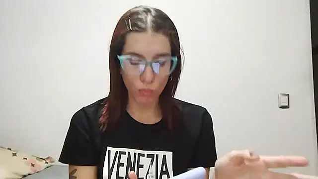 Luna-e-Franco1 online show from February 11, 2026, 11:59 pm