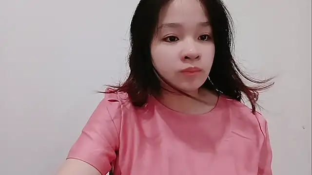 Milajinxi online show from April 4, 2026, 12:39 am