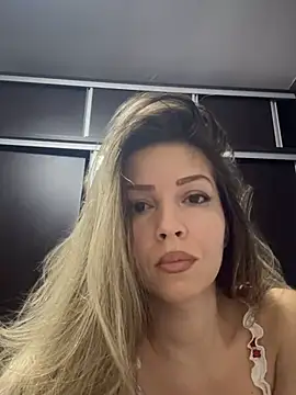 Snapshot of SonyaD_ chatting on May 6, 2026, 6:12 pm SonyaD online show from May 6, 2026, 6:12 pm