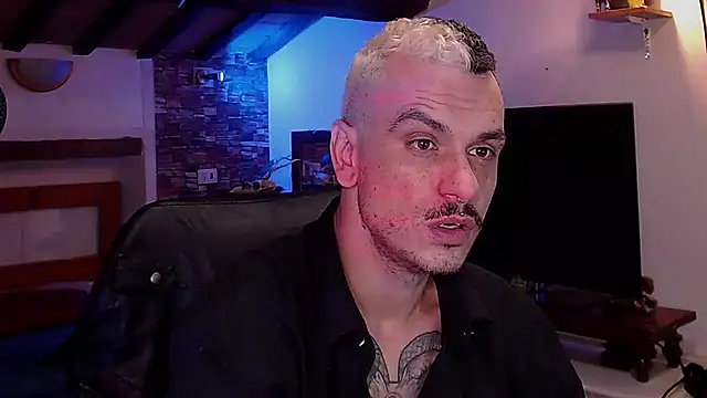 Snapshot of cek_186 chatting on October 14, 2025, 7:03 pm cek 186 online show from October 14, 2025, 7:03 pm