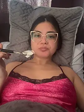 CamilaSofiia online show from October 1, 2025, 5:17 pm