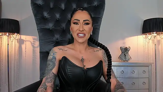 Mistress-Kennya online show from May 11, 2026, 6:49 pm