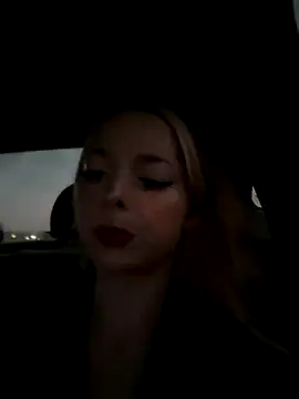 Snapshot of LoraaDoll chatting on October 9, 2025, 3:23 pm LoraaDoll online show from October 9, 2025, 3:23 pm