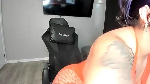 Snapshot of Persiasparadise chatting on October 3, 2025, 6:20 pm Persiasparadise online show from October 3, 2025, 6:20 pm