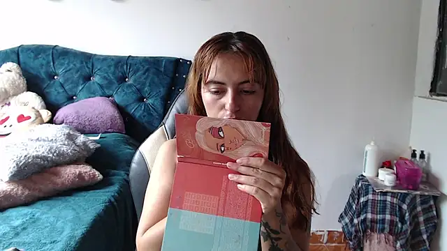 Kate lorens9 online show from March 25, 2026, 3:44 pm