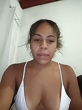 Julia Pretinha online show from February 1, 2026, 3:49 am