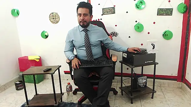 KalethBigDick online show from April 18, 2026, 7:44 am