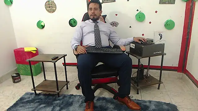 KalethBigDick online show from April 20, 2026, 5:43 am
