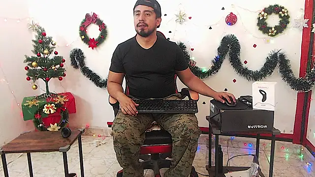 KalethBigDick online show from November 22, 2025, 1:54 pm