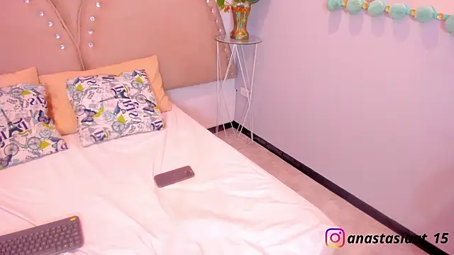 Snapshot of Miia_Thompsonn chatting on November 25, 2025, 3:18 am Miia Thompsonn online show from November 25, 2025, 3:18 am