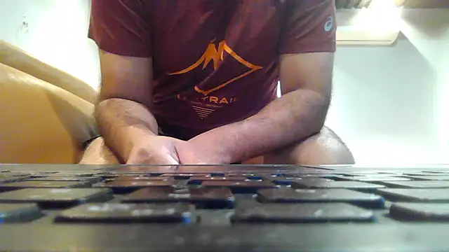 Snapshot of deltaforce1987 chatting on December 30, 2024, 10:34 pm deltaforce1987 online show from December 30, 2024, 10:34 pm