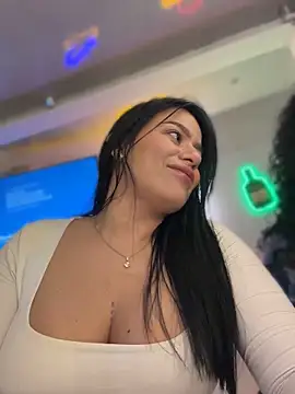 Miah gomez  online show from April 19, 2026, 1:17 am