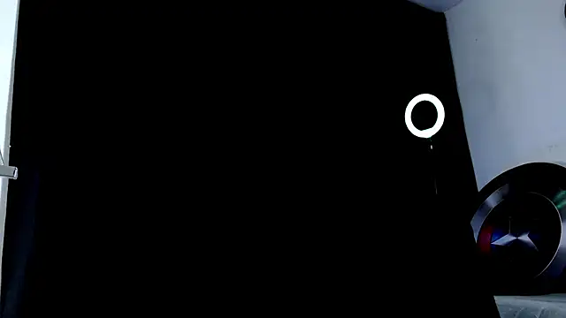 Snapshot of Antonywebb94 chatting on November 20, 2025, 1:28 am Antonywebb94 online show from November 20, 2025, 1:28 am