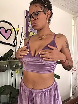 haiiley more online show from May 8, 2026, 5:17 pm