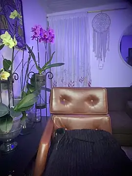 haiiley more online show from May 8, 2026, 5:11 am