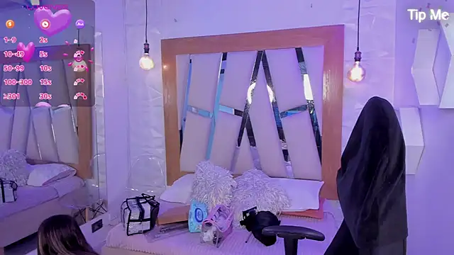 ary cooper  online show from October 4, 2025, 1:34 pm