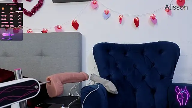 Snapshot of alissonandamy chatting on September 18, 2025, 8:56 pm alissonandamy online show from September 18, 2025, 8:56 pm