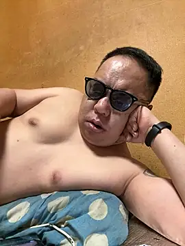 punk0805 online show from March 23, 2026, 12:05 pm