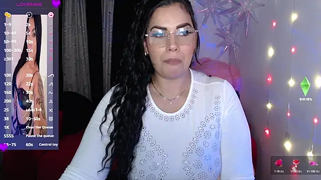 CarolinaRincon online show from February 4, 2026, 11:55 pm