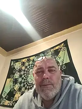 bobosse83 online show from March 22, 2026, 1:53 am