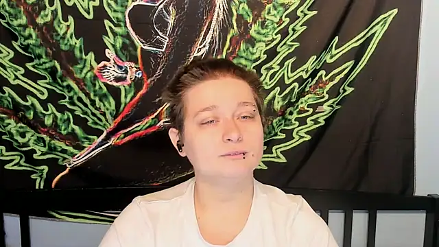 Snapshot of Chloenightmare chatting on November 5, 2025, 7:17 pm Chloenightmare online show from November 5, 2025, 7:17 pm