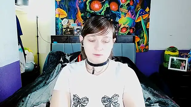 Snapshot of Chloenightmare chatting on April 23, 2026, 6:09 pm Chloenightmare online show from April 23, 2026, 6:09 pm