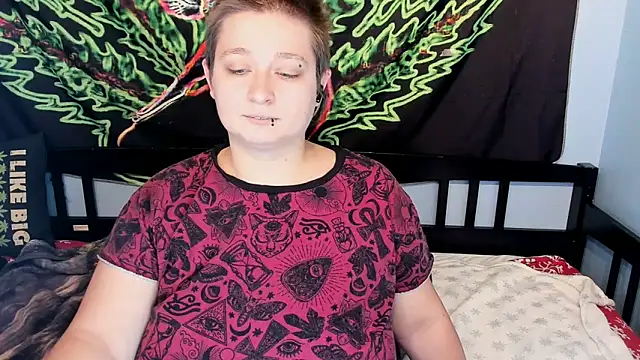 Snapshot of Chloenightmare chatting on November 1, 2025, 9:30 pm Chloenightmare online show from November 1, 2025, 9:30 pm